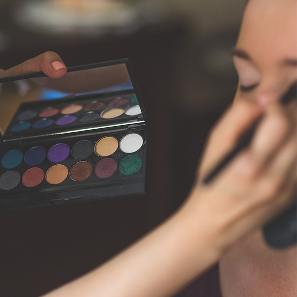 optometrist - eye exam - eye doctor - eyeglasses makeup